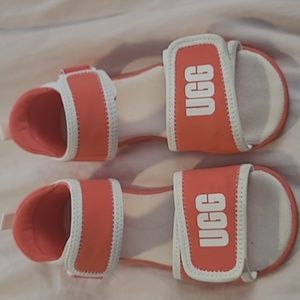 Girls Ugg velcro sandals